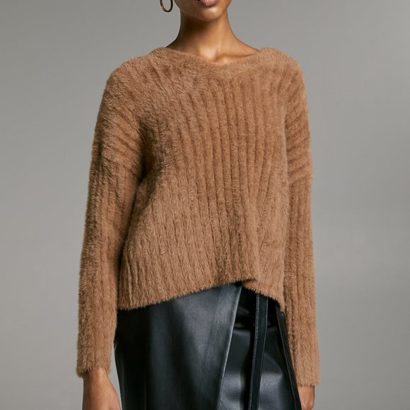 Aritzia Ulmann sweater - Picture 1 of 6
